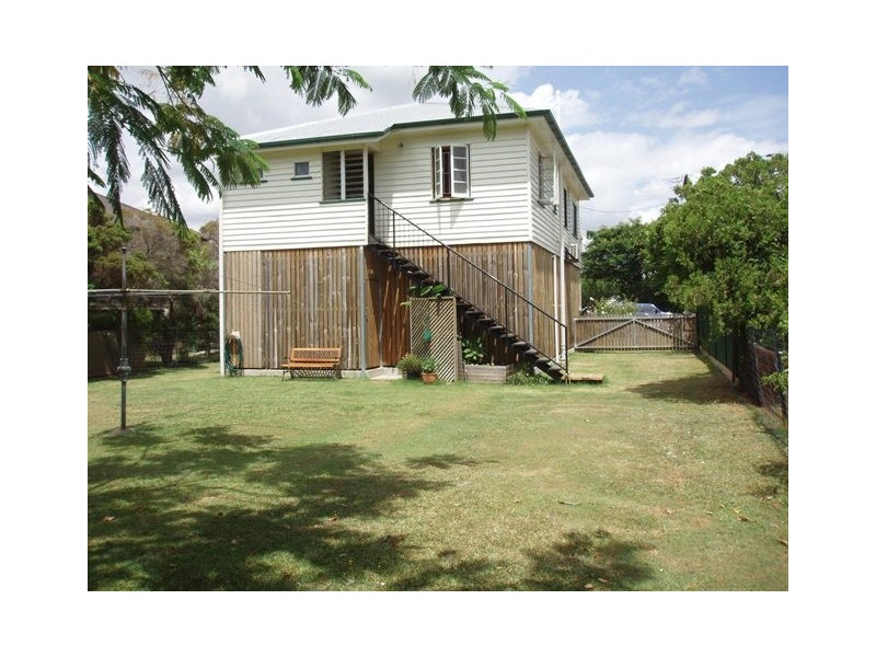 15  Douglas Road, Rocklea QLD 4106
