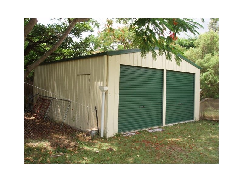 15  Douglas Road, Rocklea QLD 4106