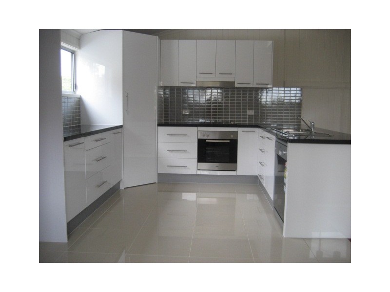 1/16 Broadmere Street, Annerley QLD 4103