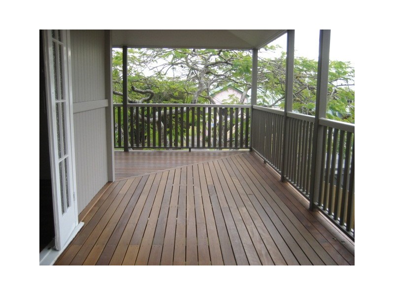 1/16 Broadmere Street, Annerley QLD 4103