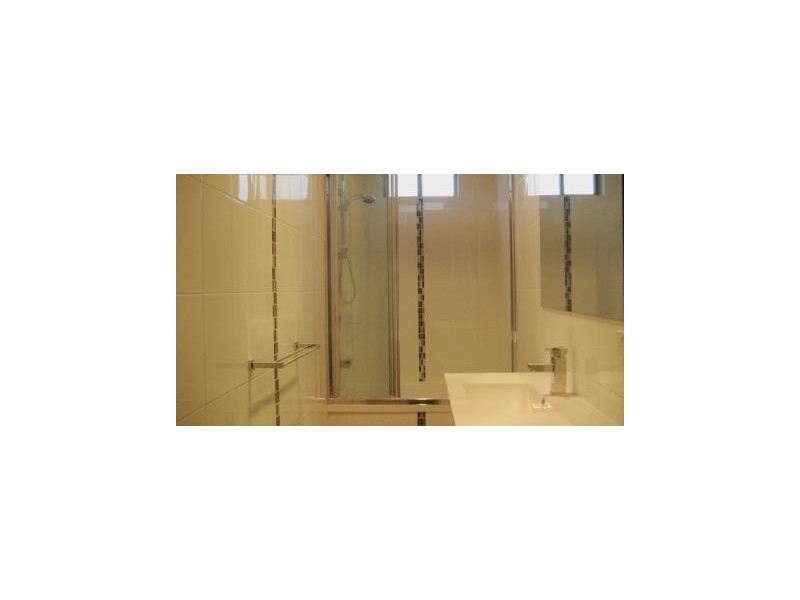 1/16 Broadmere Street, Annerley QLD 4103