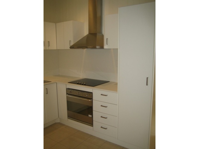 9 Heaslop Street, Woolloongabba QLD 4102