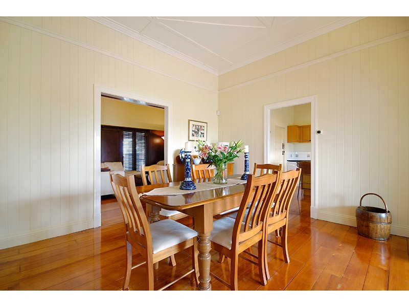 15 Rhyndarra Street, Yeronga QLD 4104