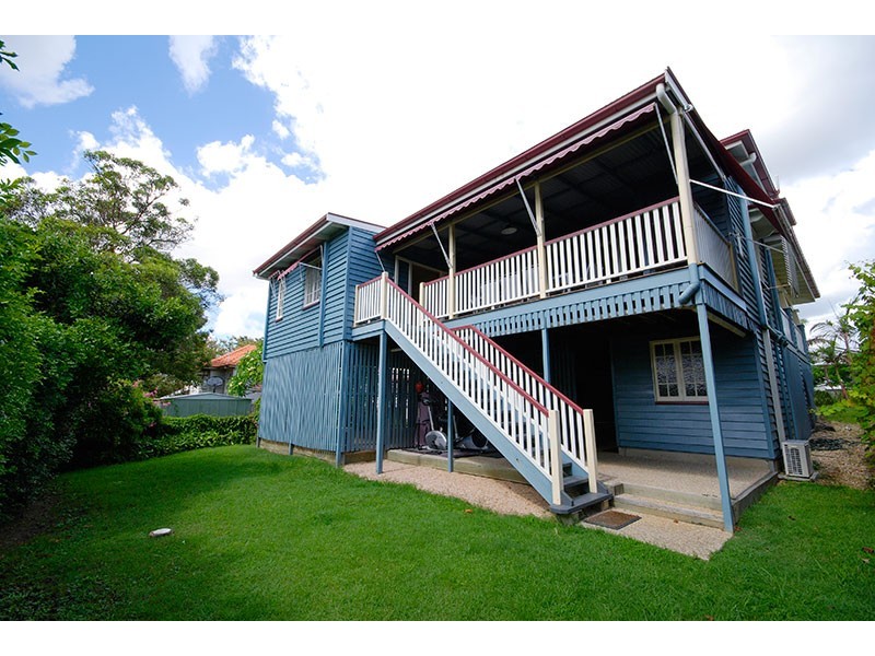 15 Rhyndarra Street, Yeronga QLD 4104