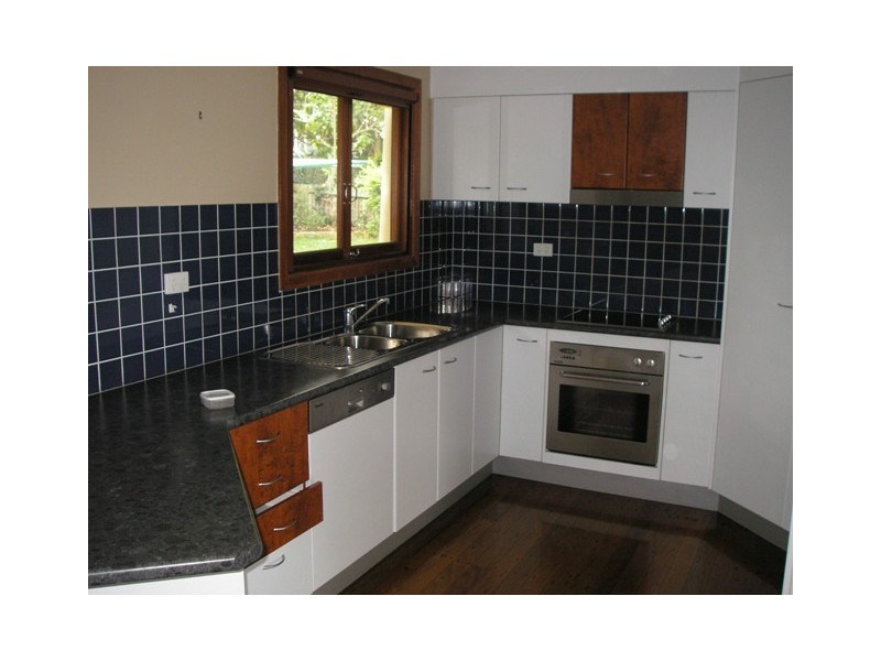 36 Livingstone Street, Yeerongpilly QLD 4105