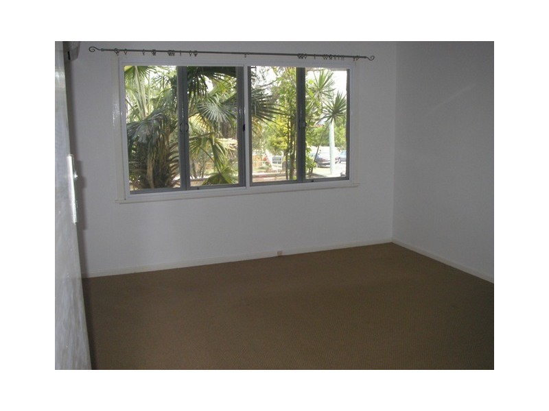 36 Livingstone Street, Yeerongpilly QLD 4105