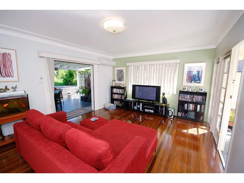 11 Lisle Street, Tarragindi QLD 4121