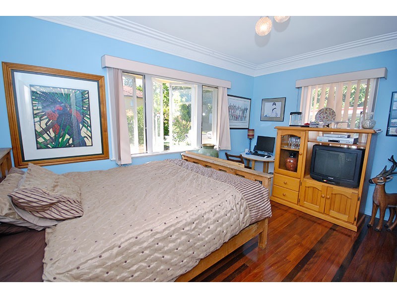 11 Lisle Street, Tarragindi QLD 4121