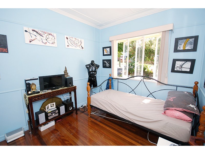 11 Lisle Street, Tarragindi QLD 4121