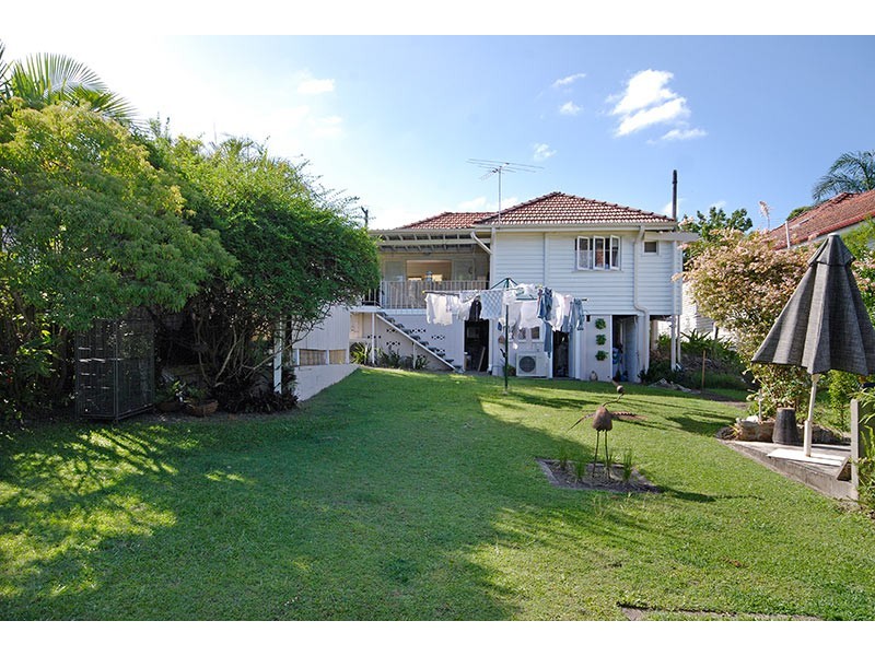 11 Lisle Street, Tarragindi QLD 4121