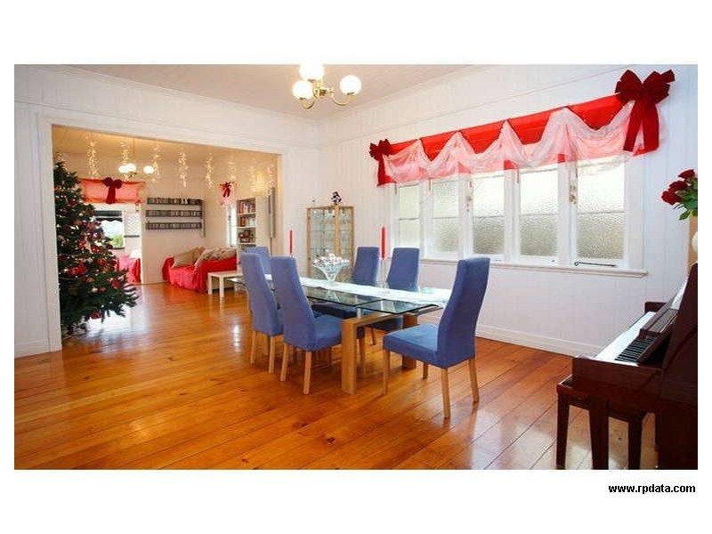 11 Curd Street, Greenslopes QLD 4120