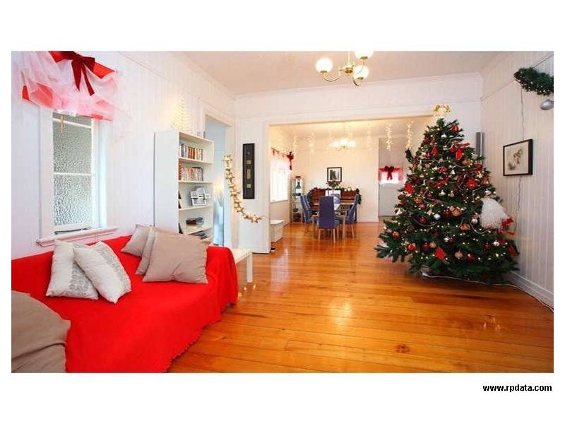 11 Curd Street, Greenslopes QLD 4120
