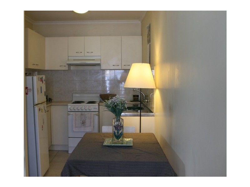 2/21  Chaucer Street, Moorooka QLD 4105