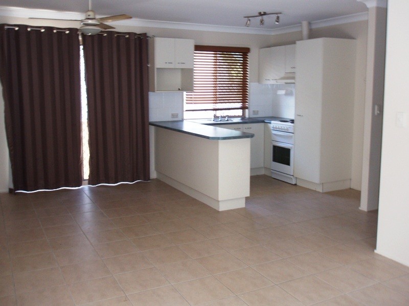 32 Salisbury Street, Rocklea QLD 4106
