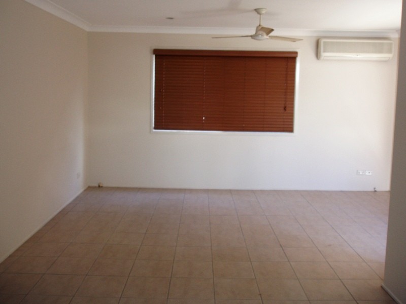 32 Salisbury Street, Rocklea QLD 4106