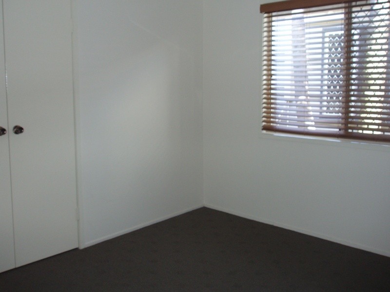 32 Salisbury Street, Rocklea QLD 4106