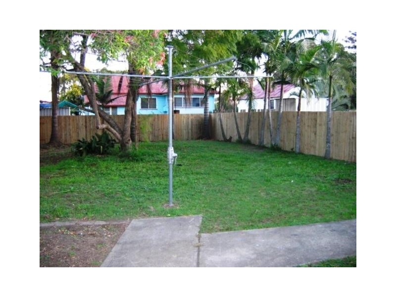32 Salisbury Street, Rocklea QLD 4106