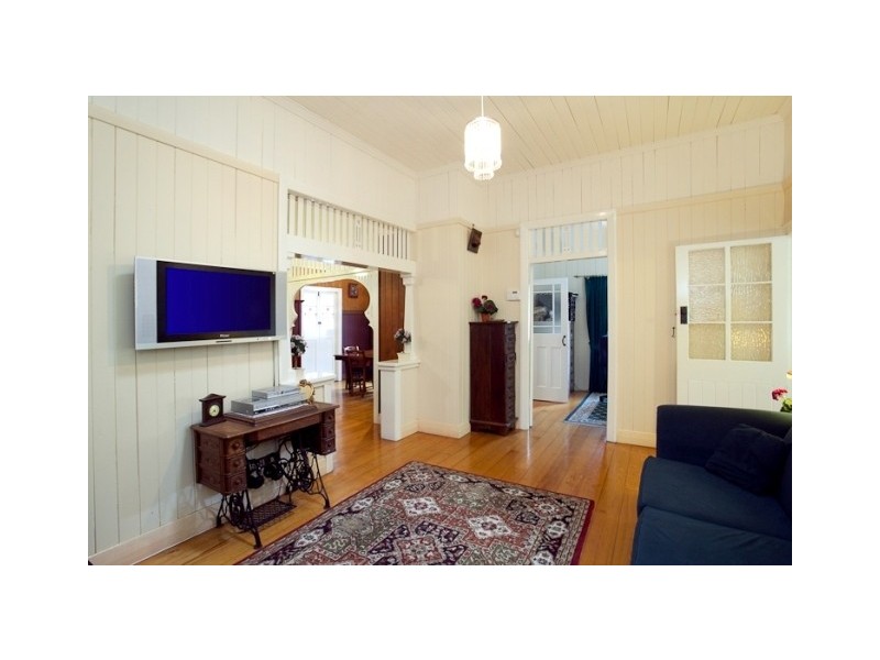 12 Blacket Street, Annerley QLD 4103