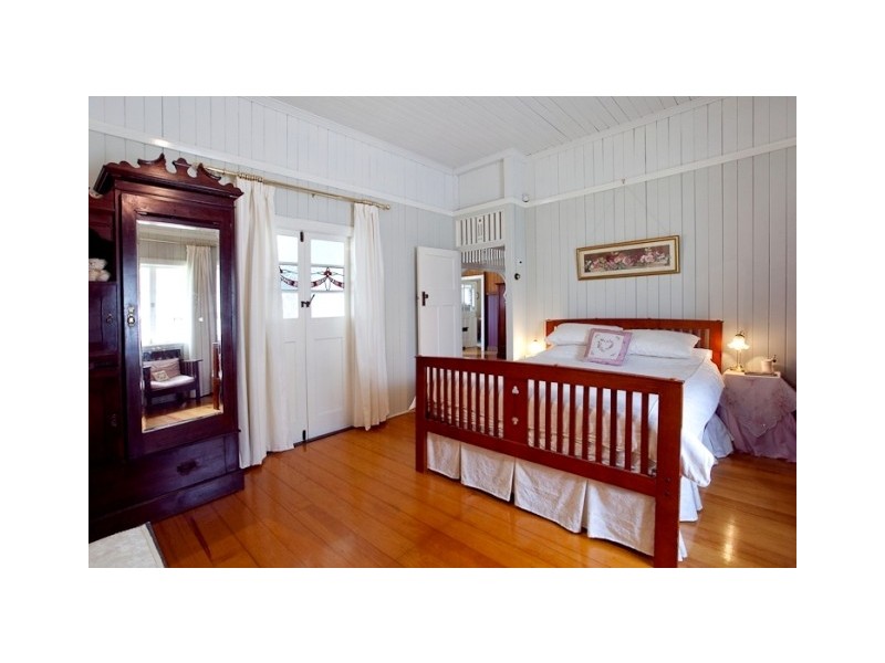 12 Blacket Street, Annerley QLD 4103