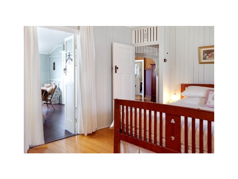 12 Blacket Street, Annerley QLD 4103