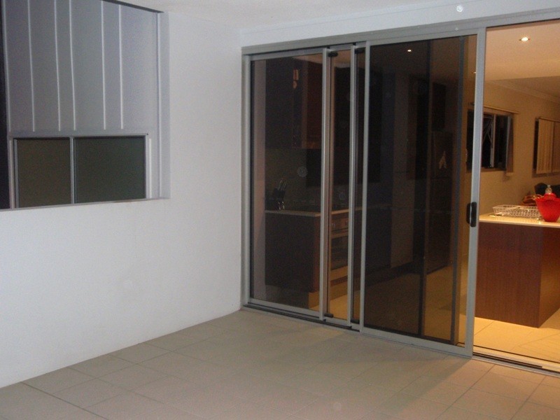 2/1 Redarc Street, Fairfield QLD 4103