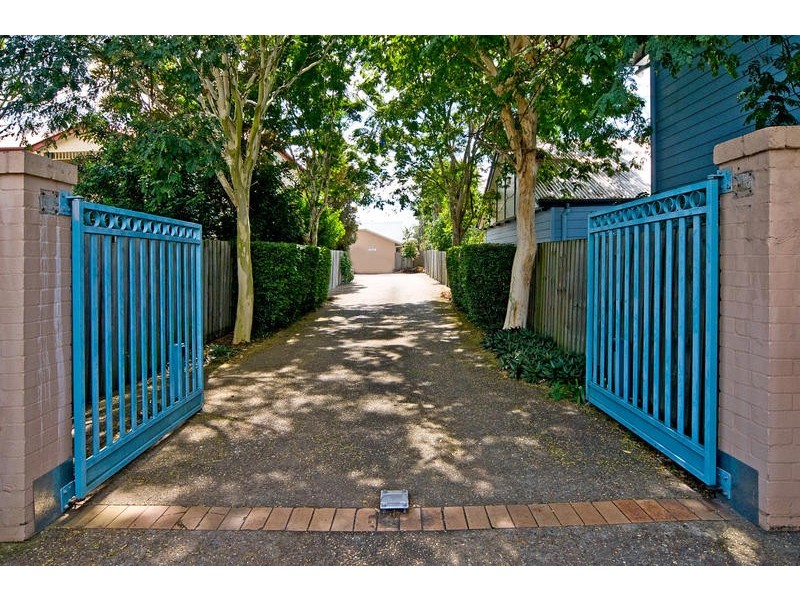 2/96  Chester Road, Annerley QLD 4103