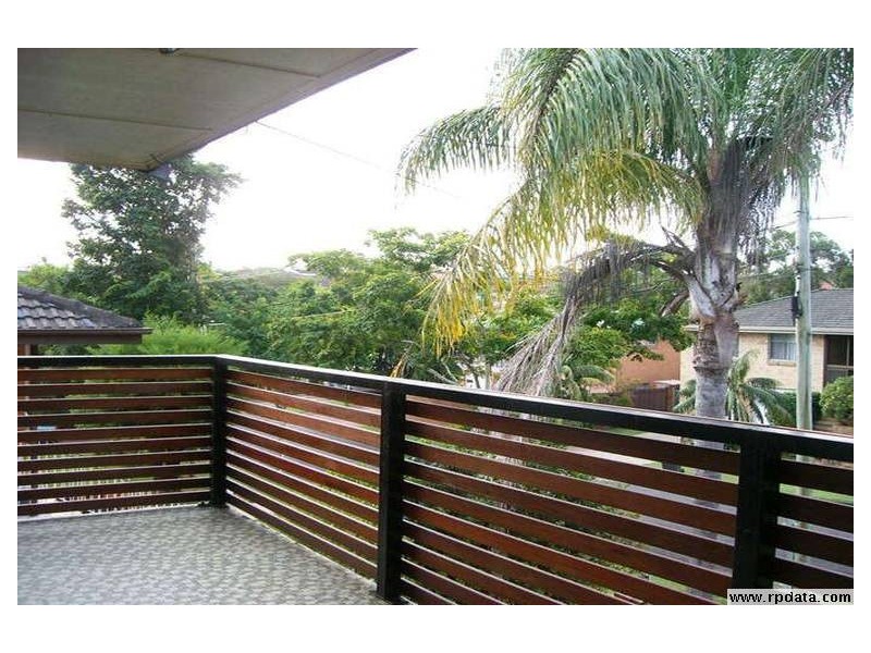 38 Dirkala Street, Mansfield QLD 4122