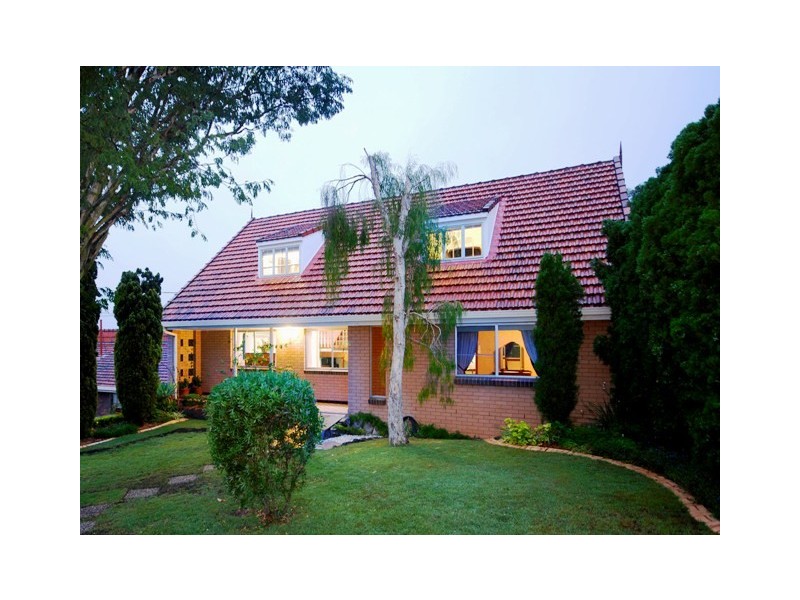 13 Dalton Street, Yeronga QLD 4104
