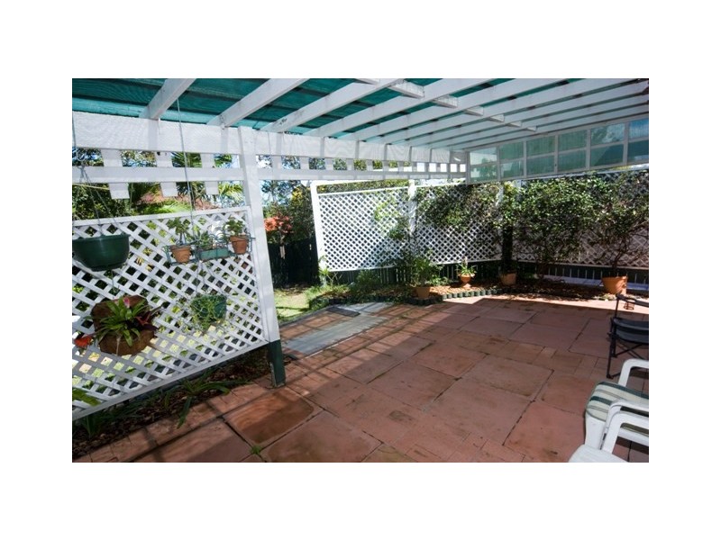 13 Bracken Street, Moorooka QLD 4105