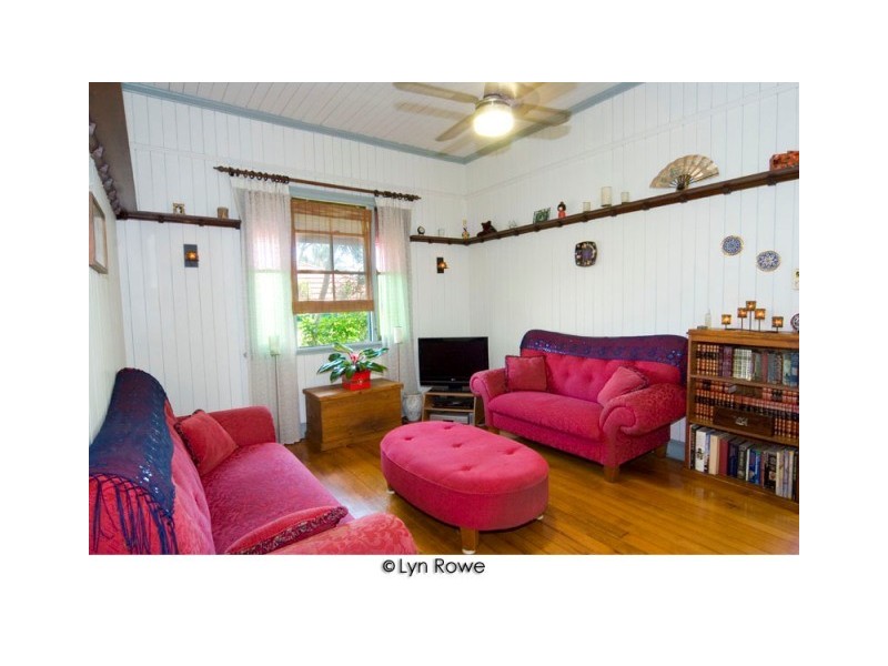 27  Blackwood Road, Salisbury QLD 4107