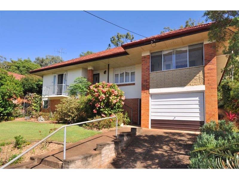 11 Strathfield Street, Tarragindi QLD 4121