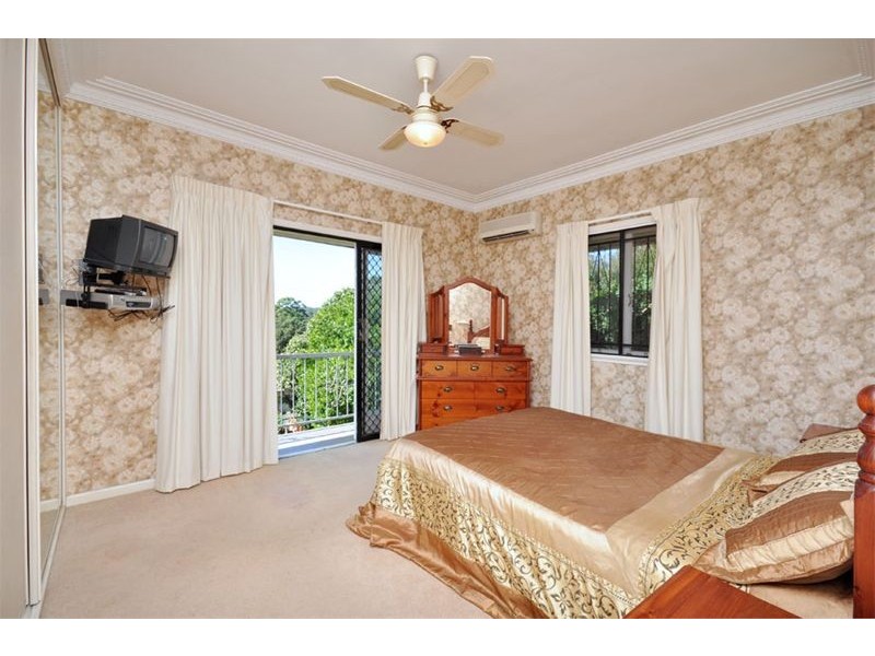 11 Strathfield Street, Tarragindi QLD 4121