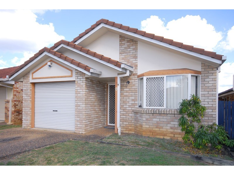 19 Macknish Cres, Coopers Plains QLD 4108