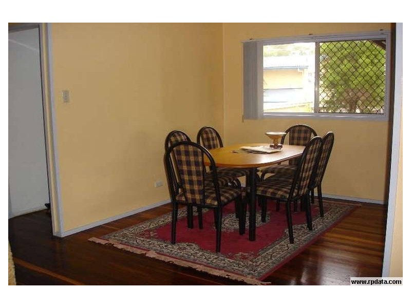 15 Eirroc Street, Archerfield QLD 4108