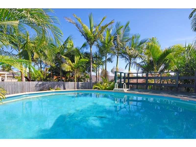 12 Glenroy Place, Parkinson QLD 4115