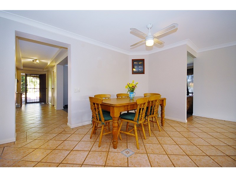 12 Glenroy Place, Parkinson QLD 4115