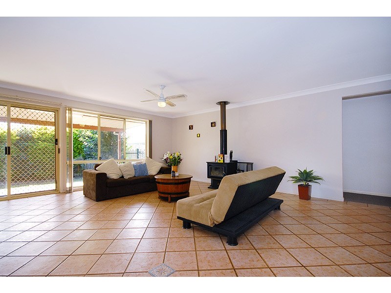12 Glenroy Place, Parkinson QLD 4115