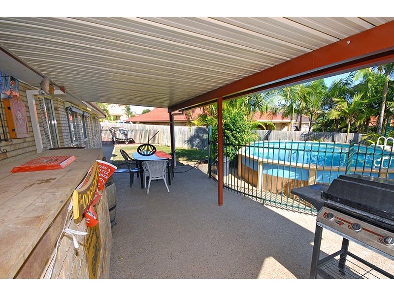 12 Glenroy Place, Parkinson QLD 4115