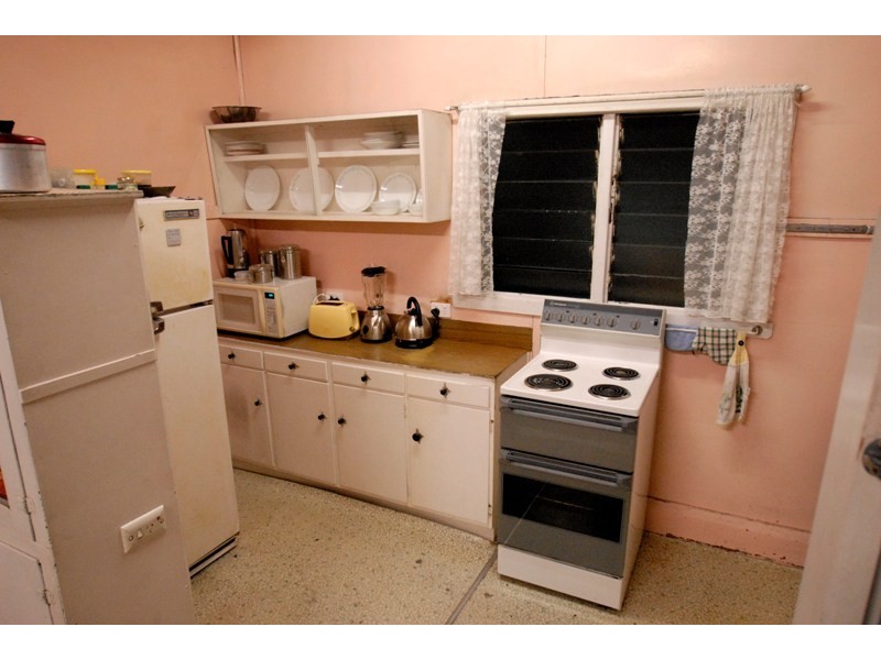 27 Emperor Street, Annerley QLD 4103