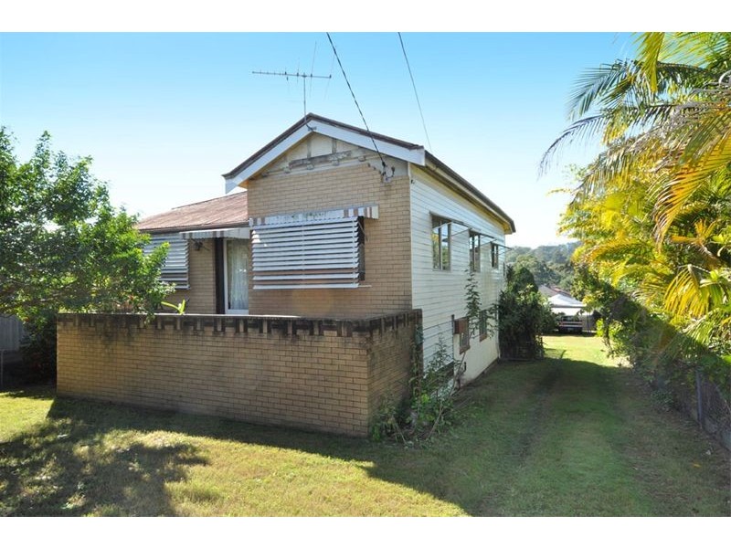 14 Goodwin Tce, Moorooka QLD 4105