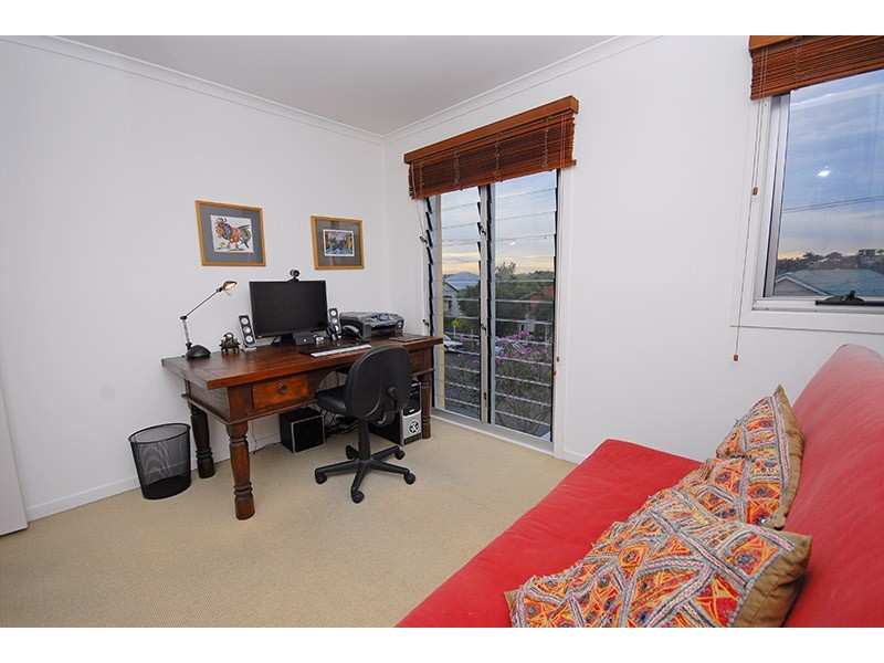 2/57 Shakespeare Street, Coorparoo QLD 4151