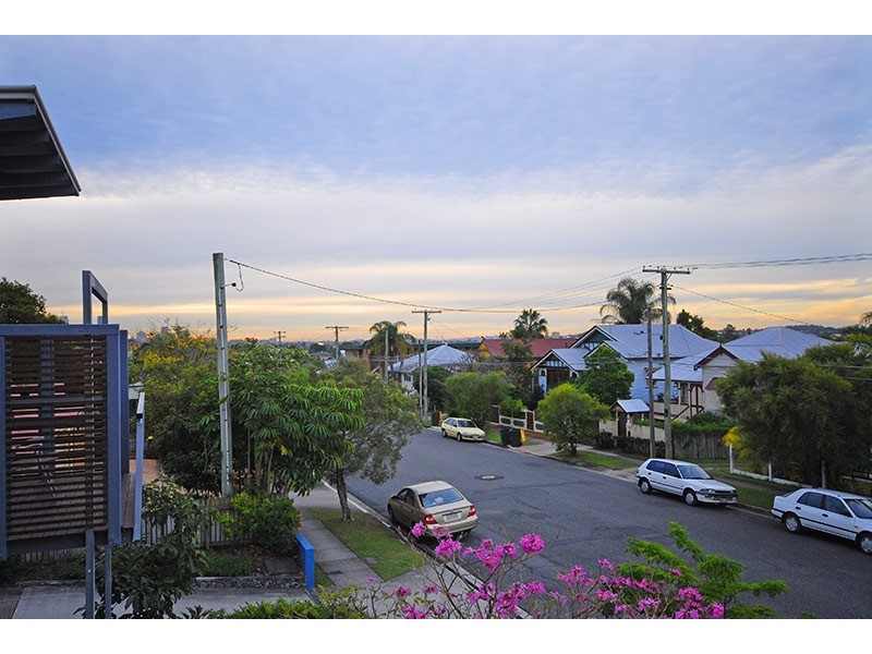2/57 Shakespeare Street, Coorparoo QLD 4151