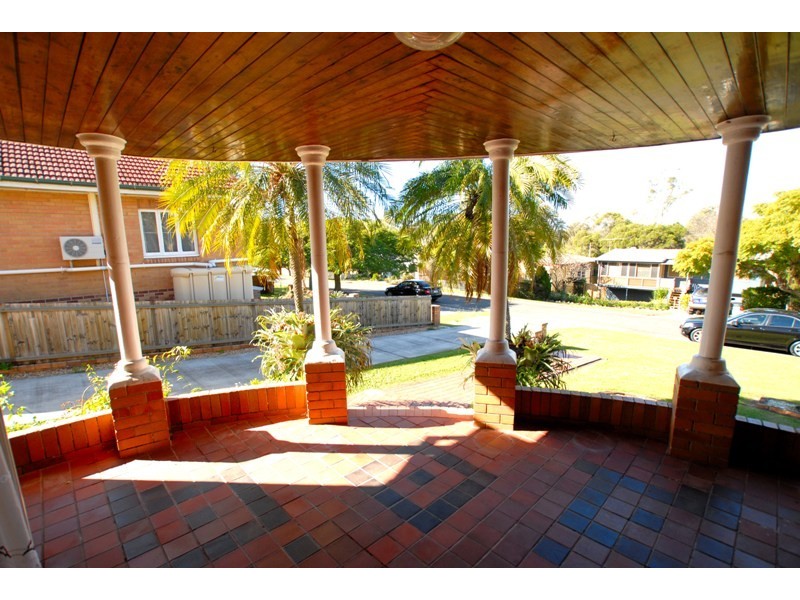 30 Stephenson Street, Oxley QLD 4075