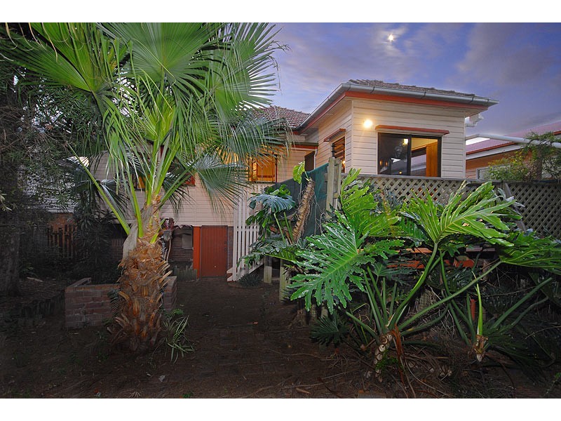 6  Fincastle Street, Moorooka QLD 4105