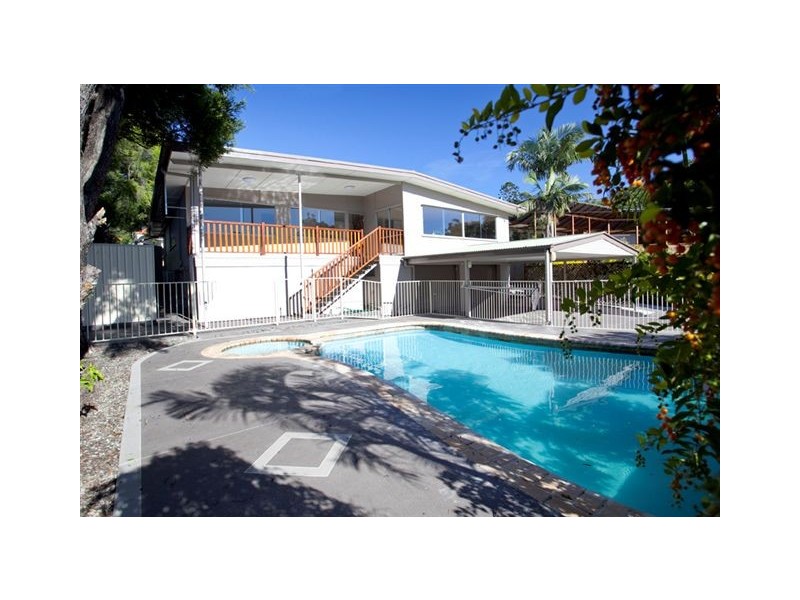 100 Strickland Terrace, Graceville QLD 4075