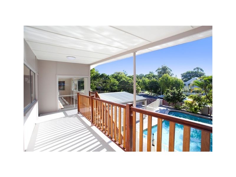 100 Strickland Terrace, Graceville QLD 4075