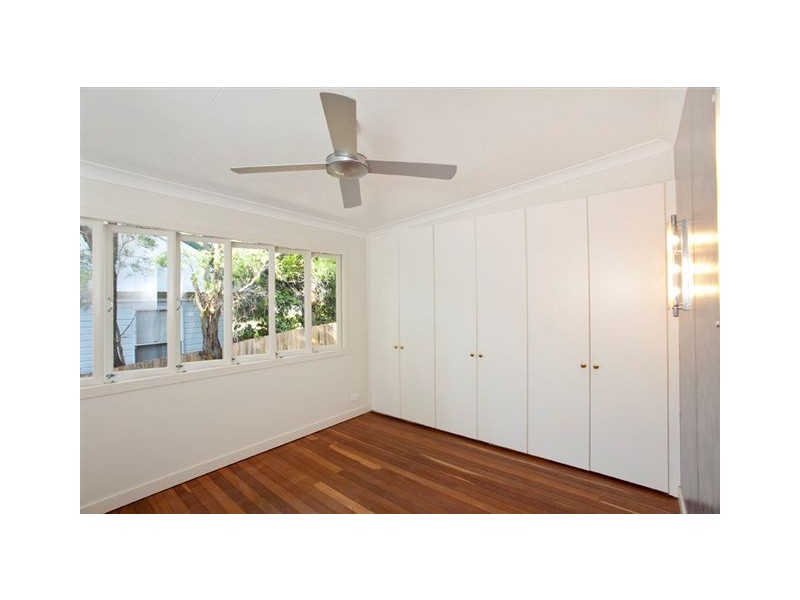 100 Strickland Terrace, Graceville QLD 4075