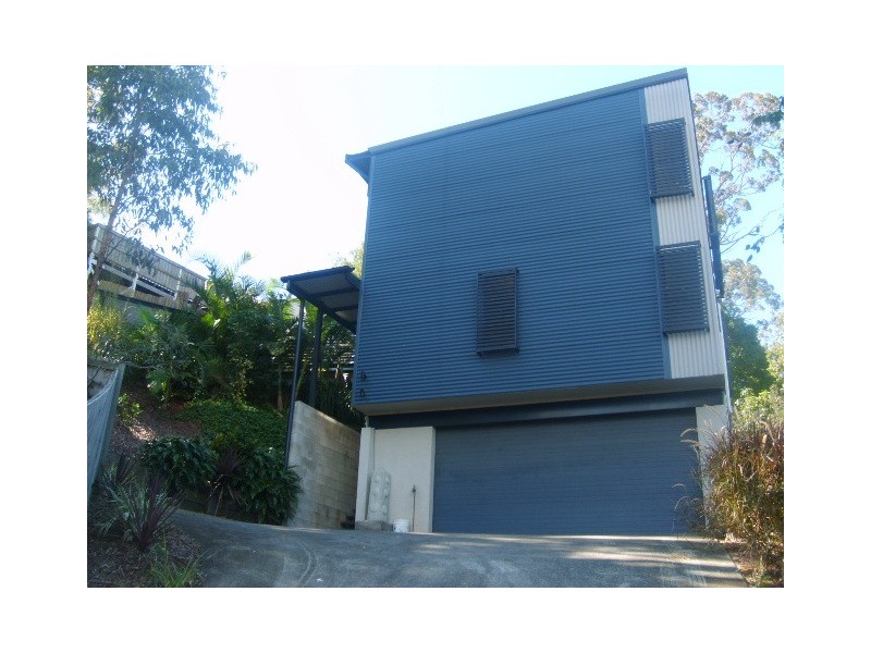 59 Roseglen Street, Greenslopes QLD 4120