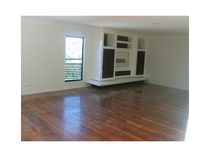 59 Roseglen Street, Greenslopes QLD 4120