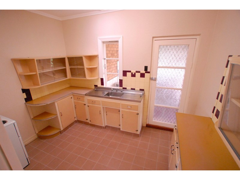 30 Stephenson Street, Oxley QLD 4075